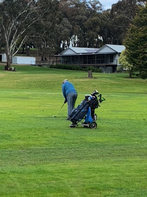 Blayney GC - Richard playing on water