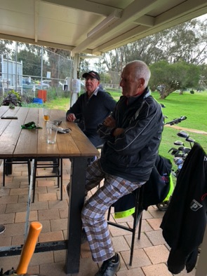 Canowindra GC - nice pants Reg