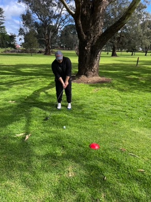 Cowra GC - stylish Harry